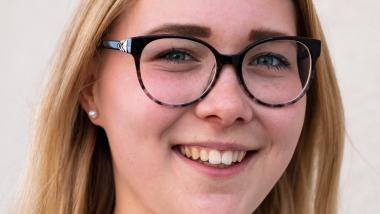 Kandidatin Emely Hnida